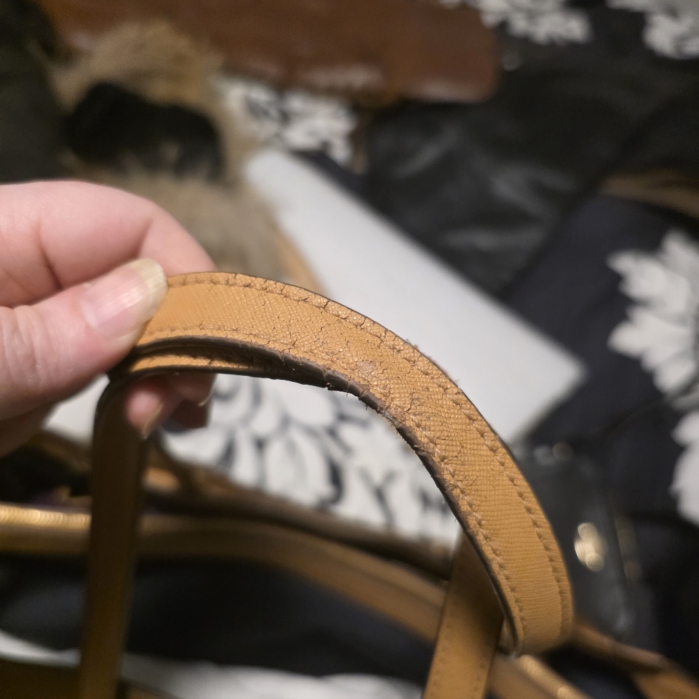 Tory Burch Tote Bag - Picture 6 of 11
